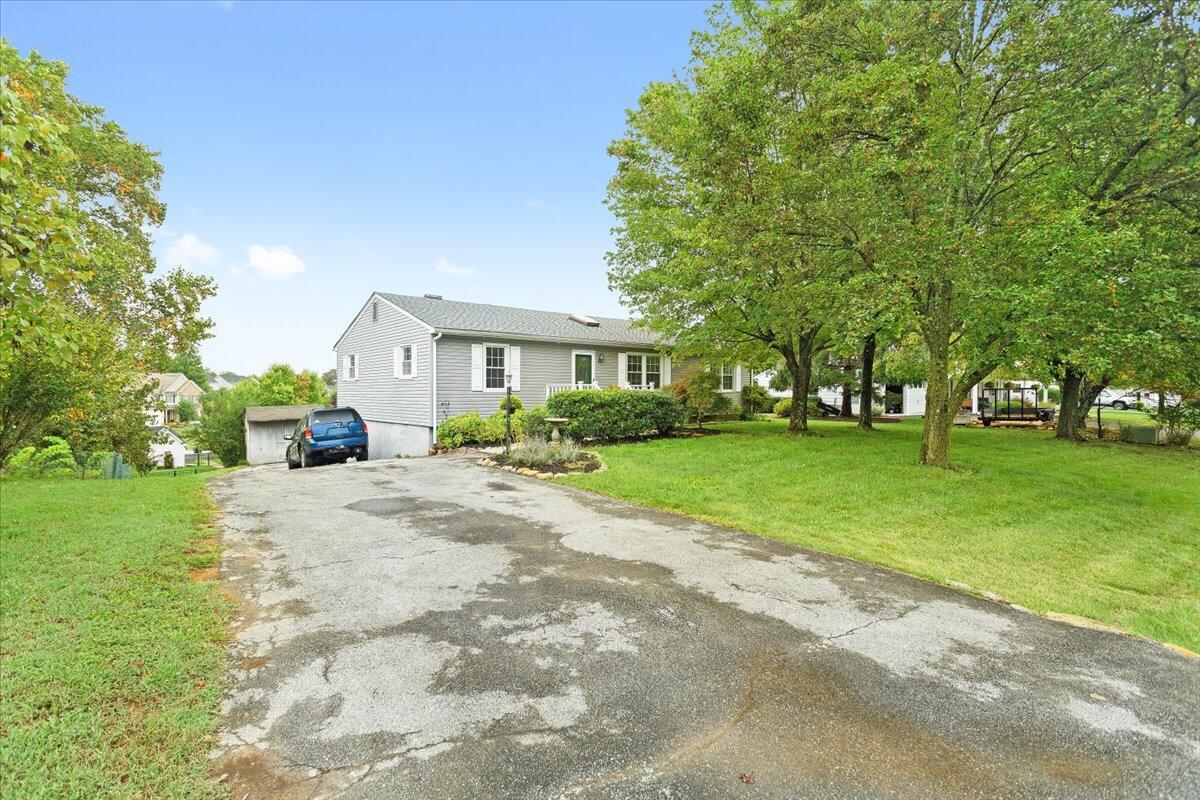 5344 Sundance Road Salem, VA 24153 - Photo 2 of 32 02-5344 Sundance Rd_02