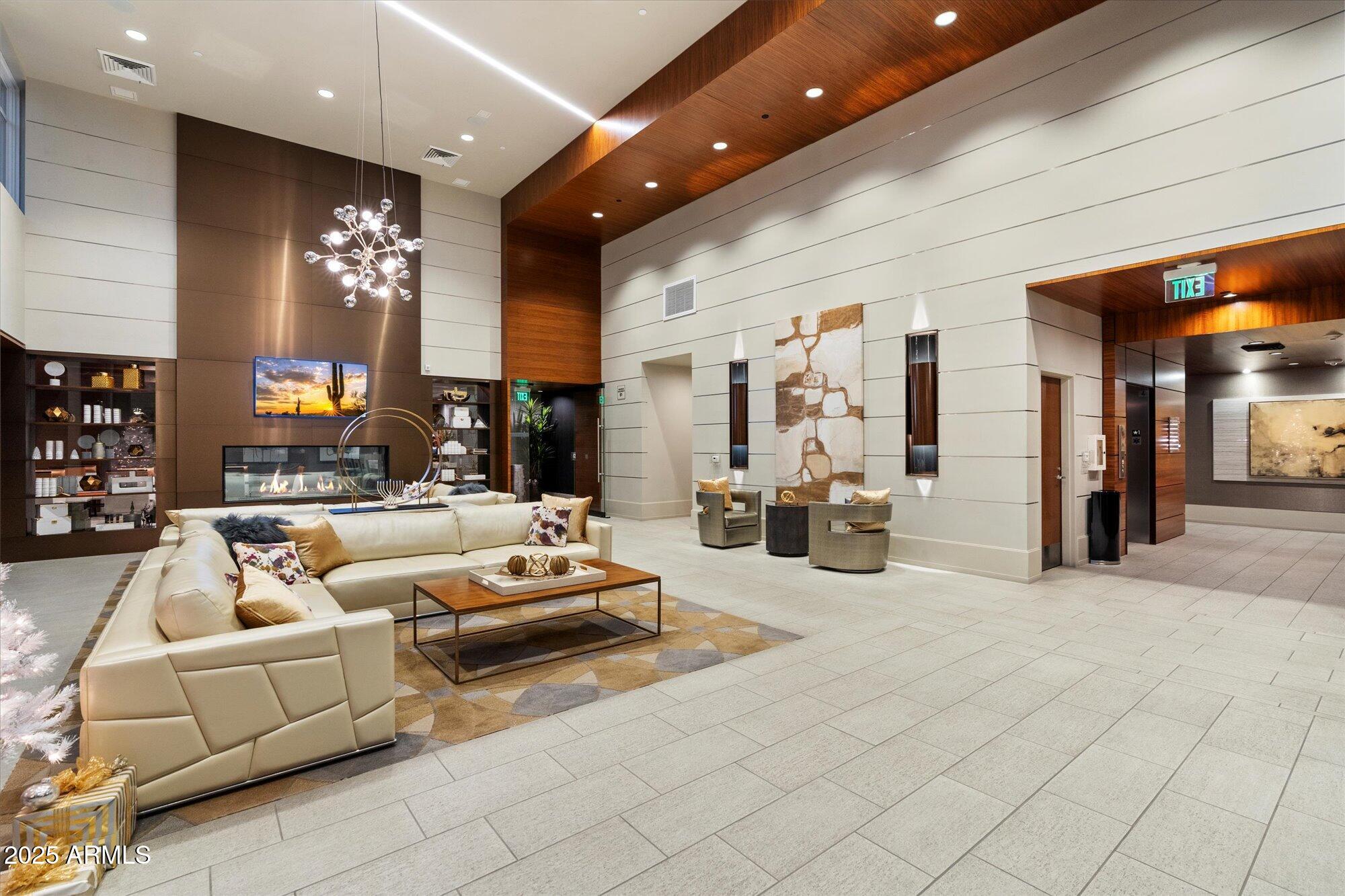 6166 North Scottsdale Road, Unit C2003 Paradise Valley, AZ 85253 - Photo 11 of 76 09-109544268