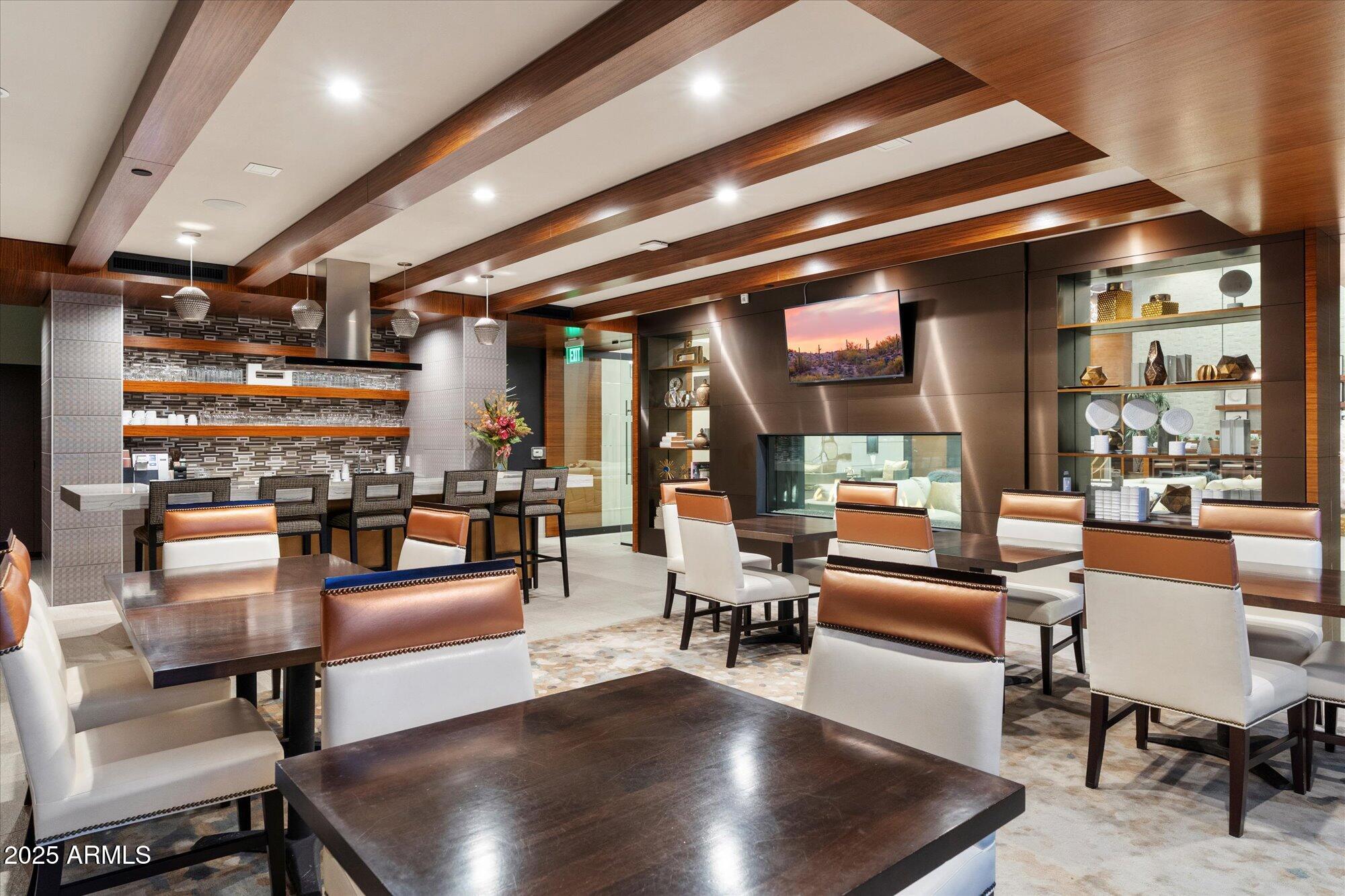 6166 North Scottsdale Road, Unit C2003 Paradise Valley, AZ 85253 - Photo 16 of 76 14-109544293