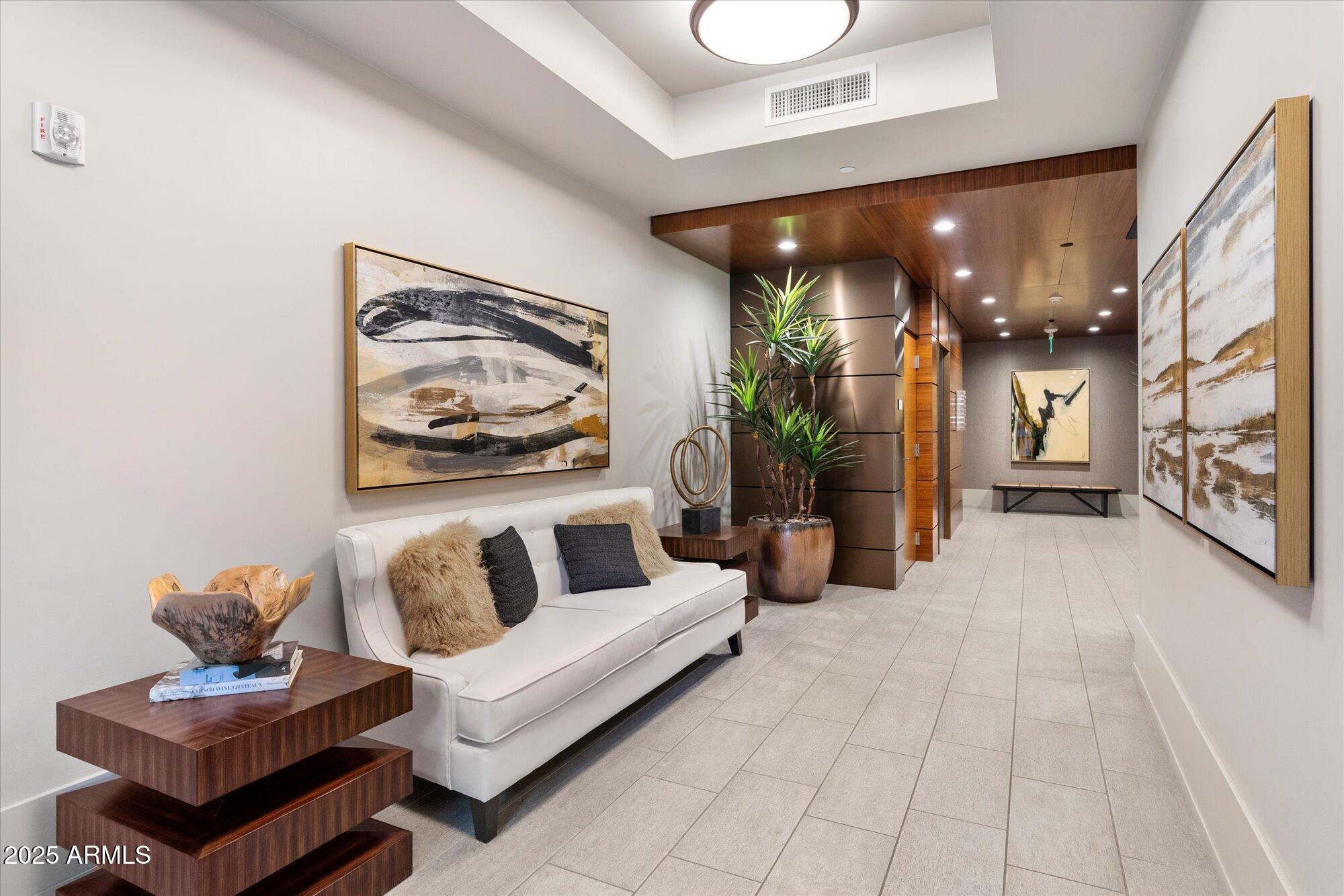 6166 North Scottsdale Road, Unit C2003 Paradise Valley, AZ 85253 - Photo 18 of 76 16-109544314