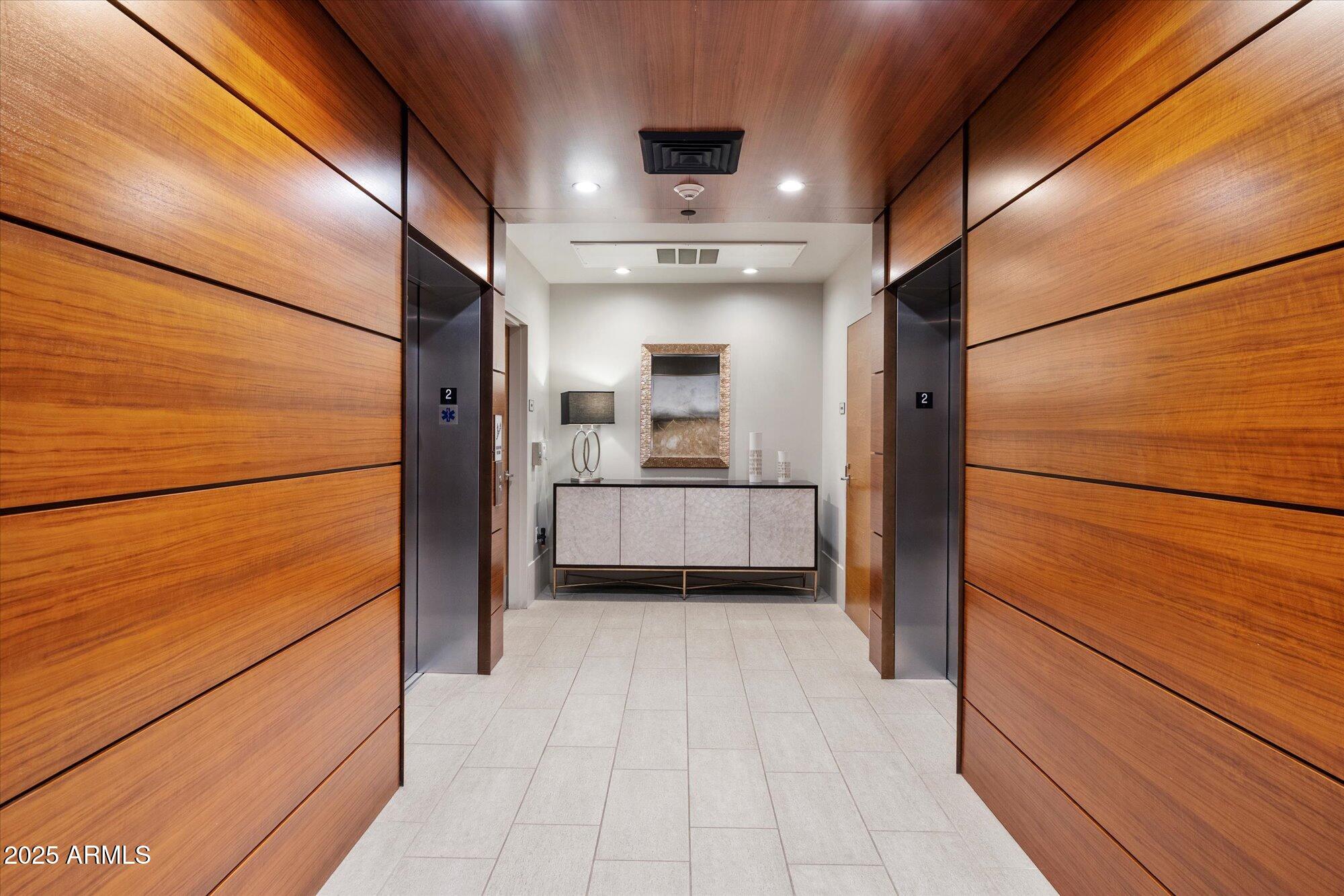 6166 North Scottsdale Road, Unit C2003 Paradise Valley, AZ 85253 - Photo 19 of 76 17-109544191