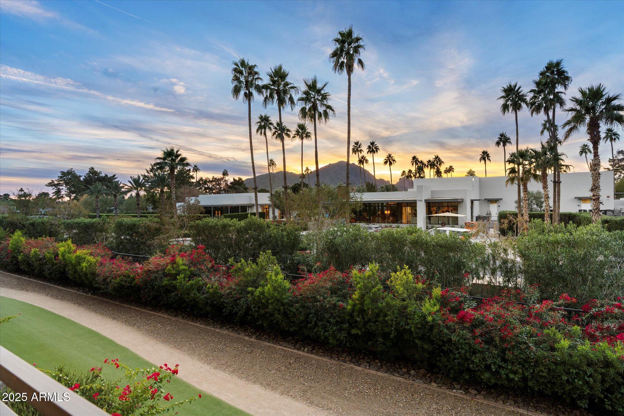 6166 North Scottsdale Road, Unit C2003 Paradise Valley, AZ 85253 - Photo 32 of 76 31-109544342