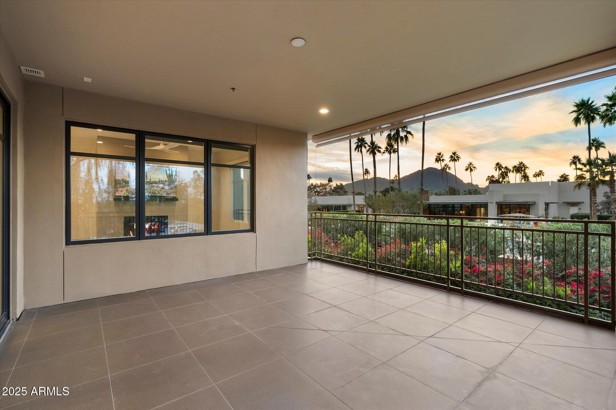 6166 North Scottsdale Road, Unit C2003 Paradise Valley, AZ 85253 - Photo 34 of 76 29-109544156