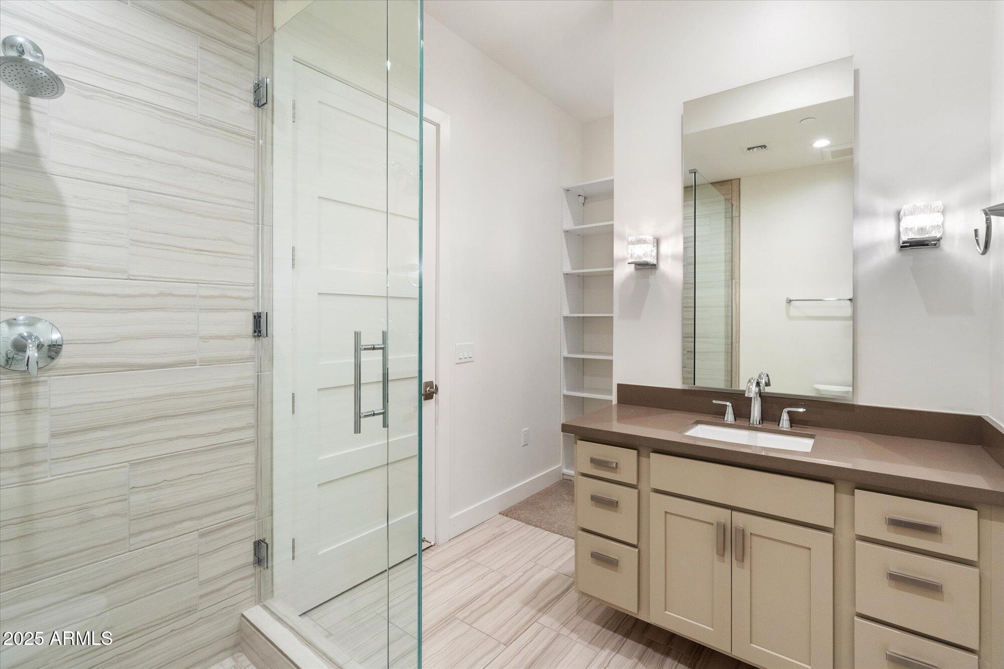 6166 North Scottsdale Road, Unit C2003 Paradise Valley, AZ 85253 - Photo 53 of 76 54-109544128