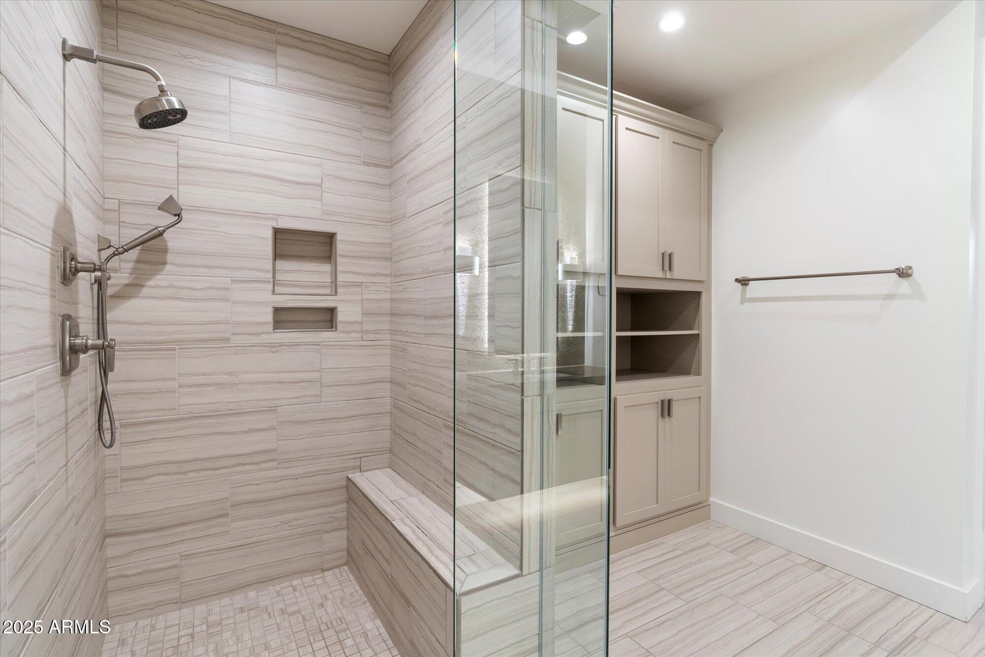 6166 North Scottsdale Road, Unit C2003 Paradise Valley, AZ 85253 - Photo 54 of 76 55-109544351