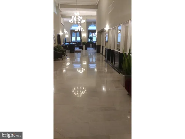 $1,050 | 1324 Locust Street, Unit 512, Philadelphia, PA 19107