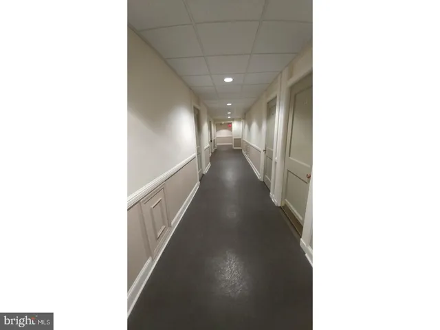 $1,050 | 1324 Locust Street, Unit 512, Philadelphia, PA 19107