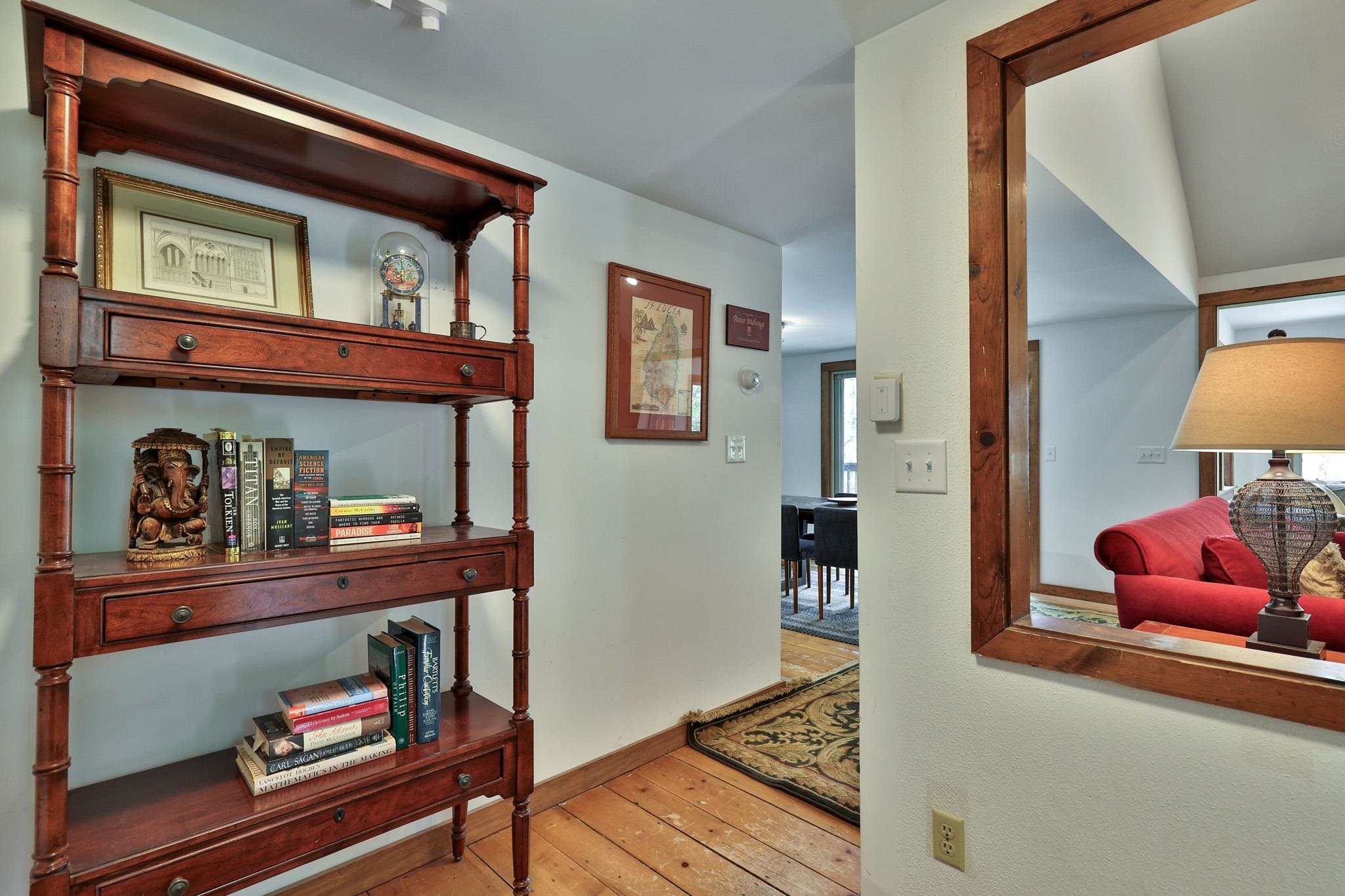 208 Great Hawk Road Rochester, VT 05767 - Photo 5 of 43