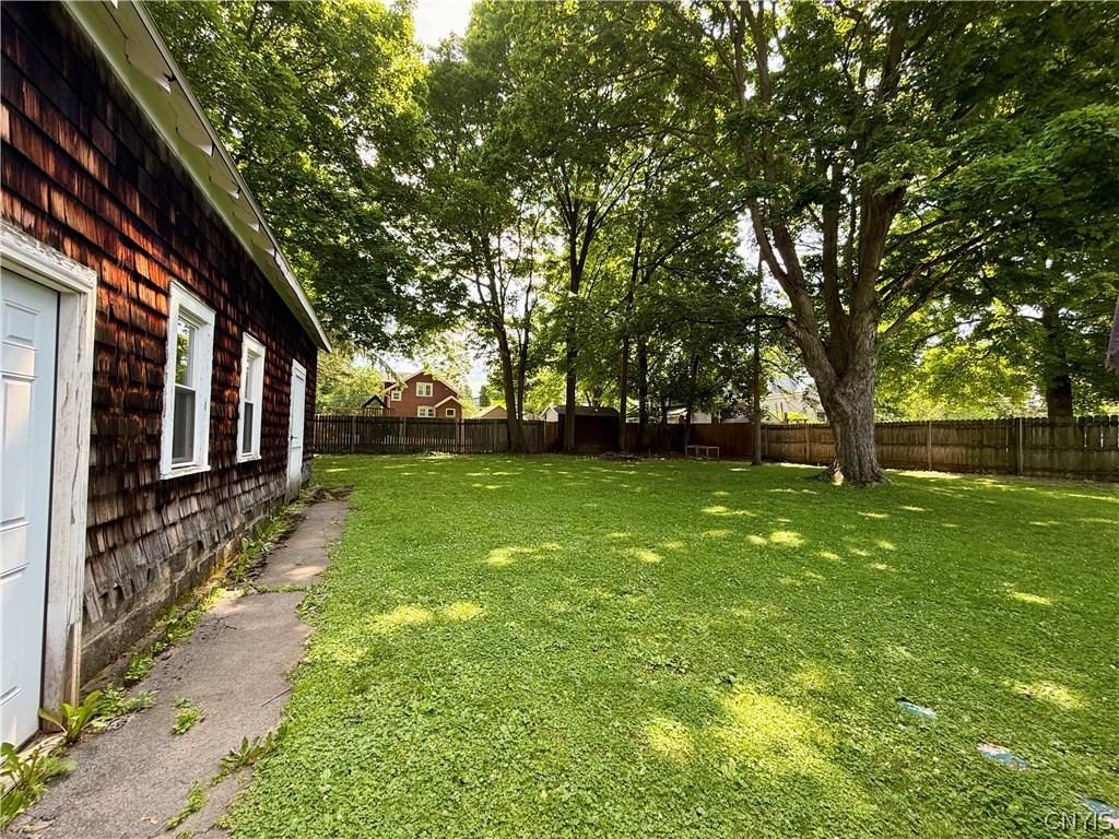 407 Warren Street, Unit 2 Manlius, NY 13066 - Photo 4 of 6