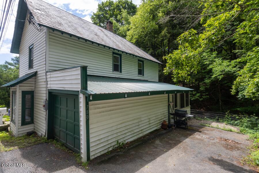 780 Diamond Point Road Diamond Point, NY 12824 - Photo 5 of 35 5