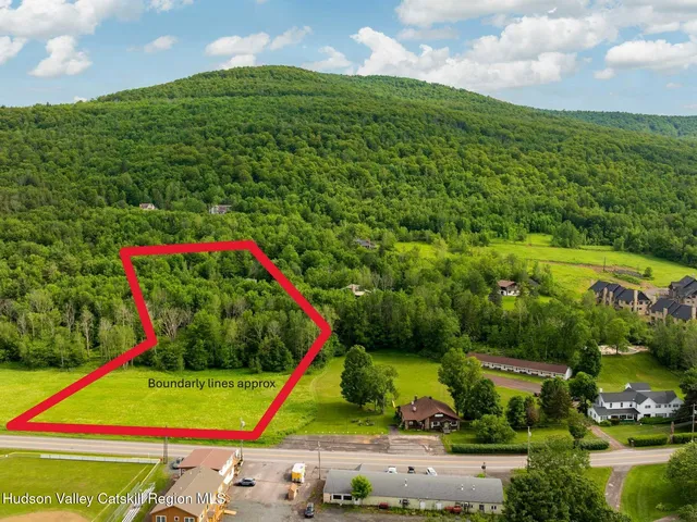 a view of a outdoor space