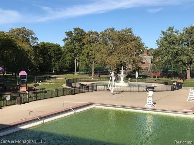 934 Nottingham Road Grosse Pointe, MI 48230 - Photo 29 of 43