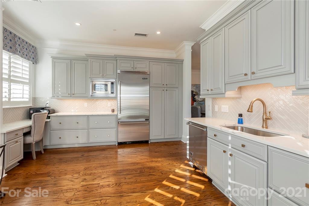 2823 Providence Road, Unit 232 Charlotte, NC 28211 - Photo 6 of 40