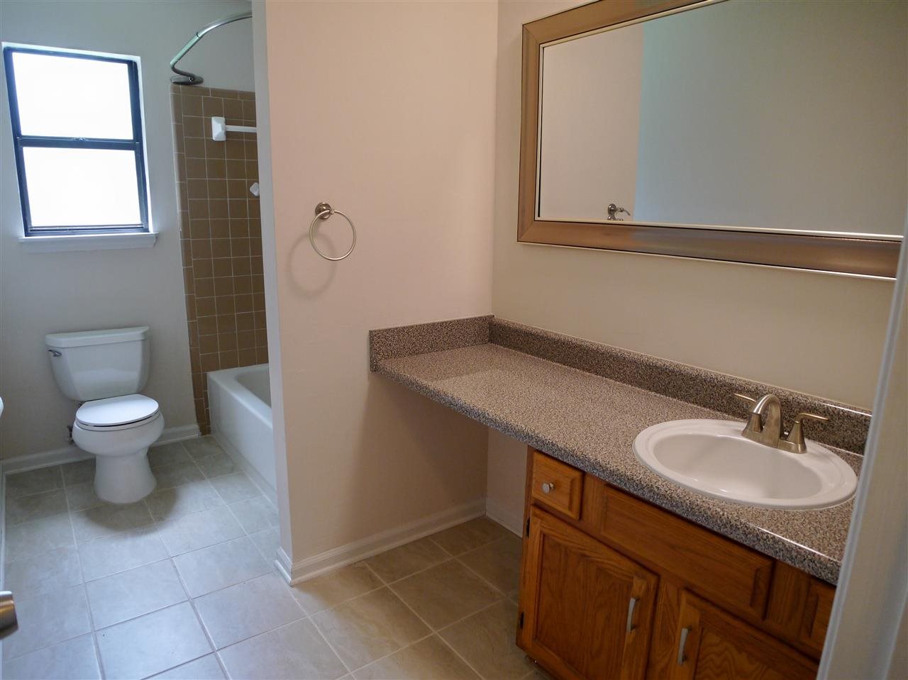 309 Stone House Road Tallahassee, FL 32301 - Photo 6 of 20 Gallery Image 6