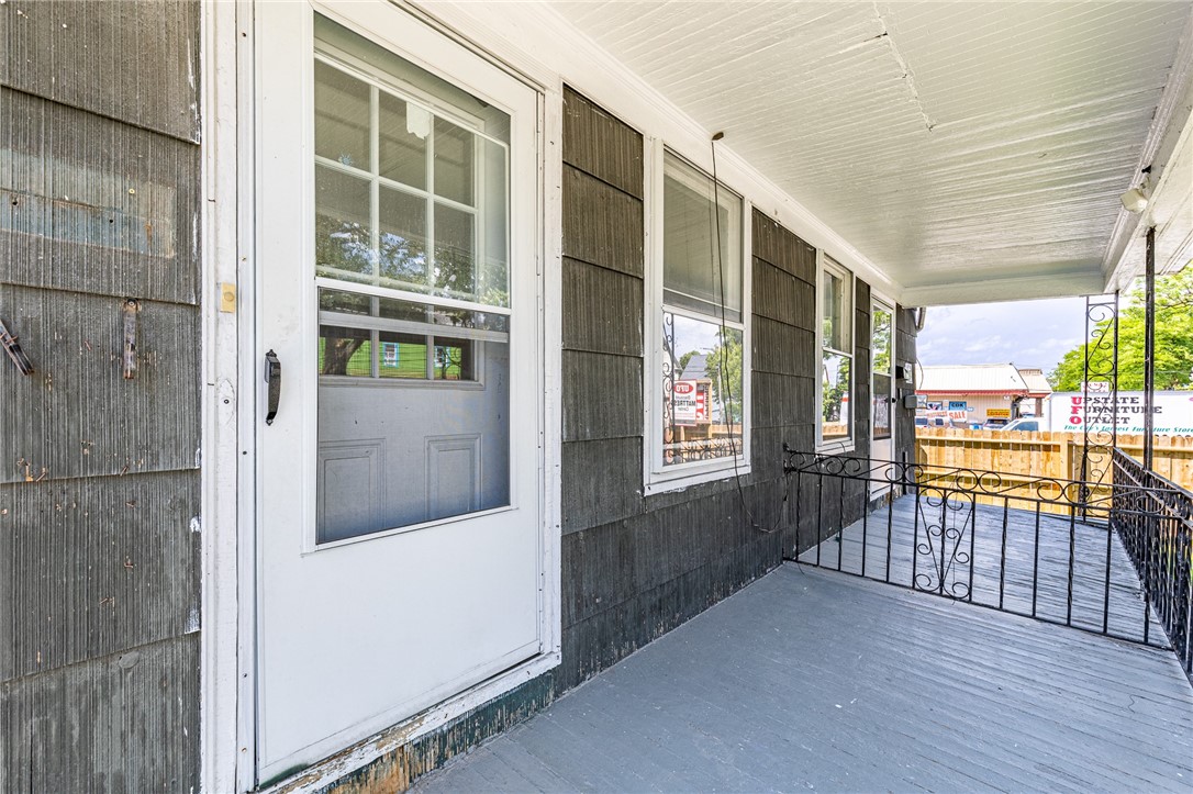 1375 North Clinton Avenue Rochester, NY 14621 - Photo 4 of 50