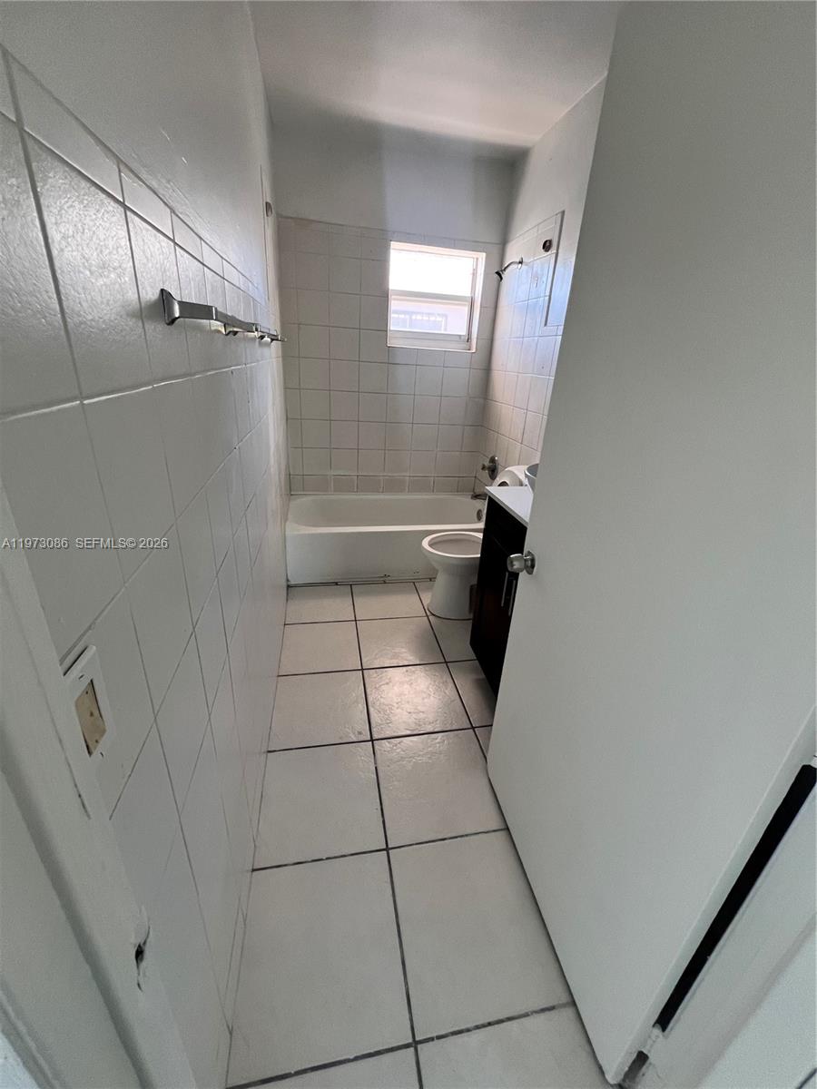 608 Southwest 15th Avenue, Unit 2 Miami, FL 33135 - Photo 20 of 22 a walk in closet