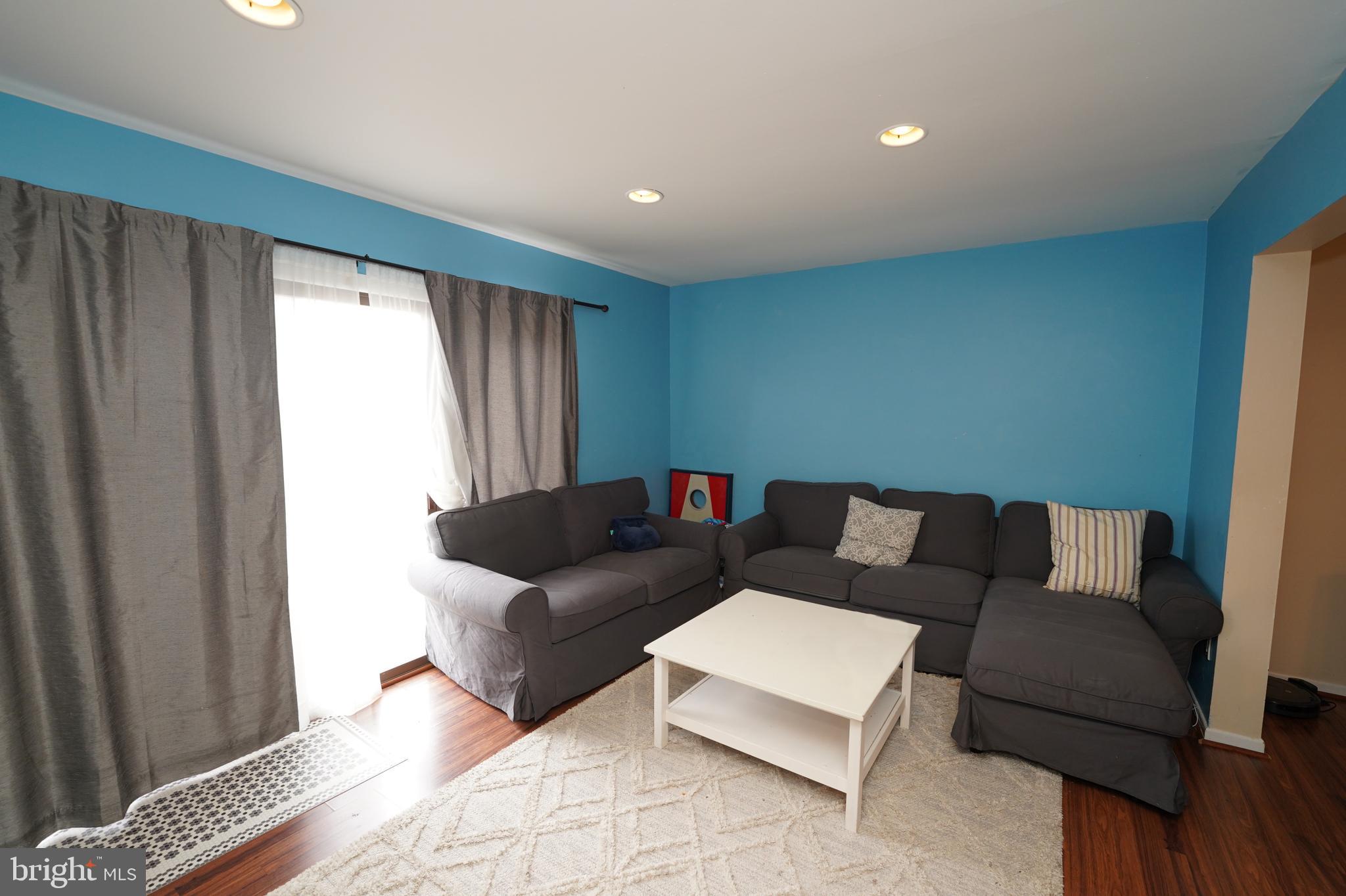 547 Fairfield Road East Windsor, NJ 08520 - Photo 8 of 28 Gallery Image 8