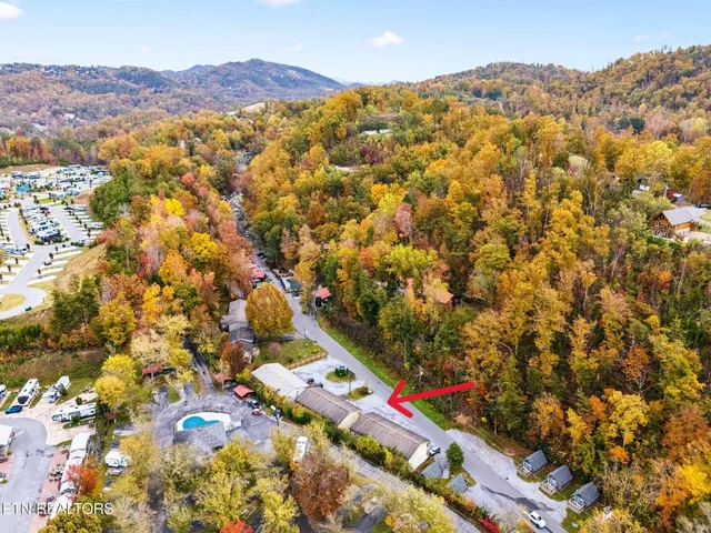 $2,490,000 | 202 Spring Valley Road, Pigeon Forge, TN 37863