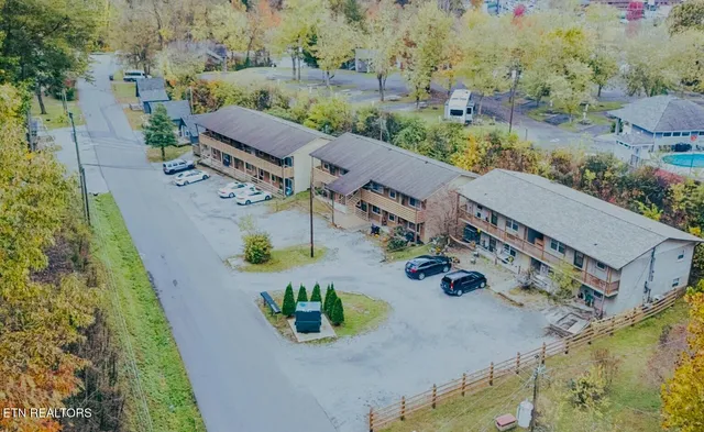 $2,490,000 | 202 Spring Valley Road, Pigeon Forge, TN 37863