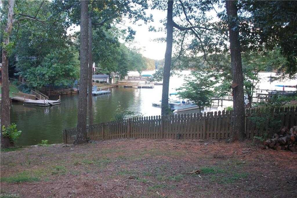 317 Robin Hood Road Lexington, NC 27292 - Photo 4 of 17 Gallery Image 4