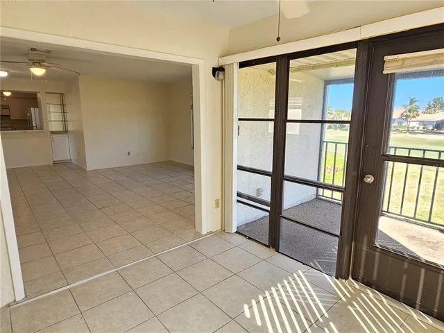 $1,900 | 812 Capri Isles Boulevard, Unit 225, Venice, FL 34292