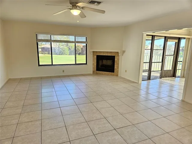 $1,900 | 812 Capri Isles Boulevard, Unit 225, Venice, FL 34292