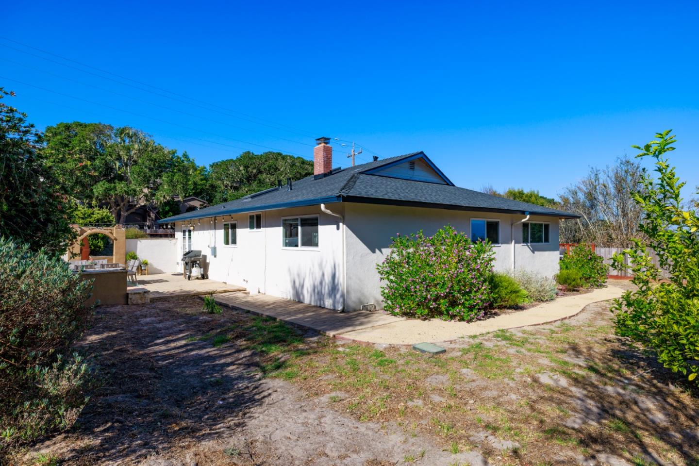 840 Filmore Street Monterey, CA 93940 - Photo 30 of 39 a front view of a house with a yard