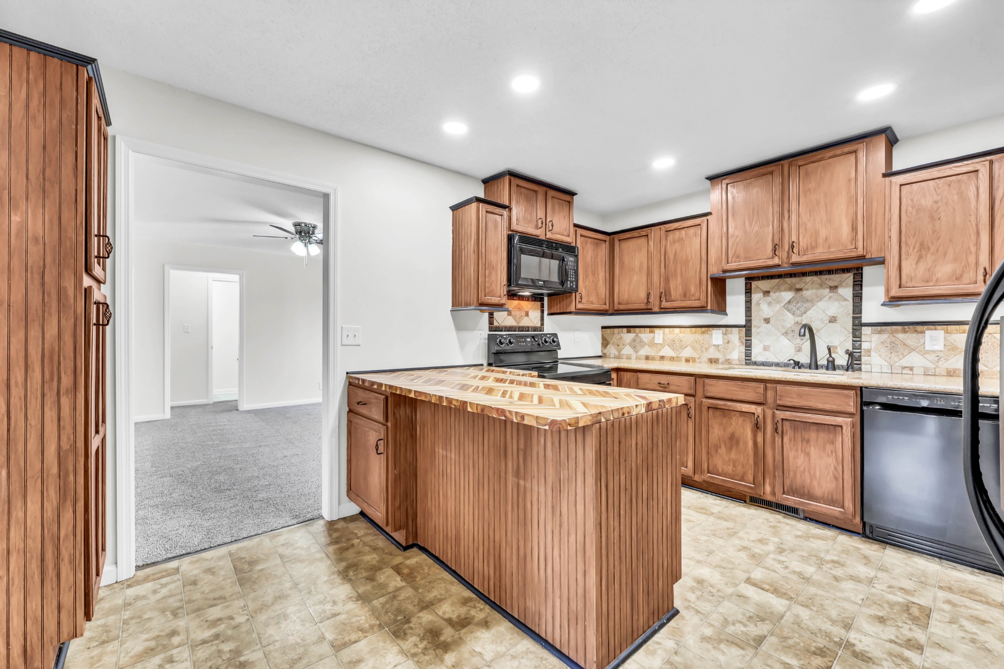 260 Cheshire Road Clarksville, TN 37043 - Photo 15 of 43