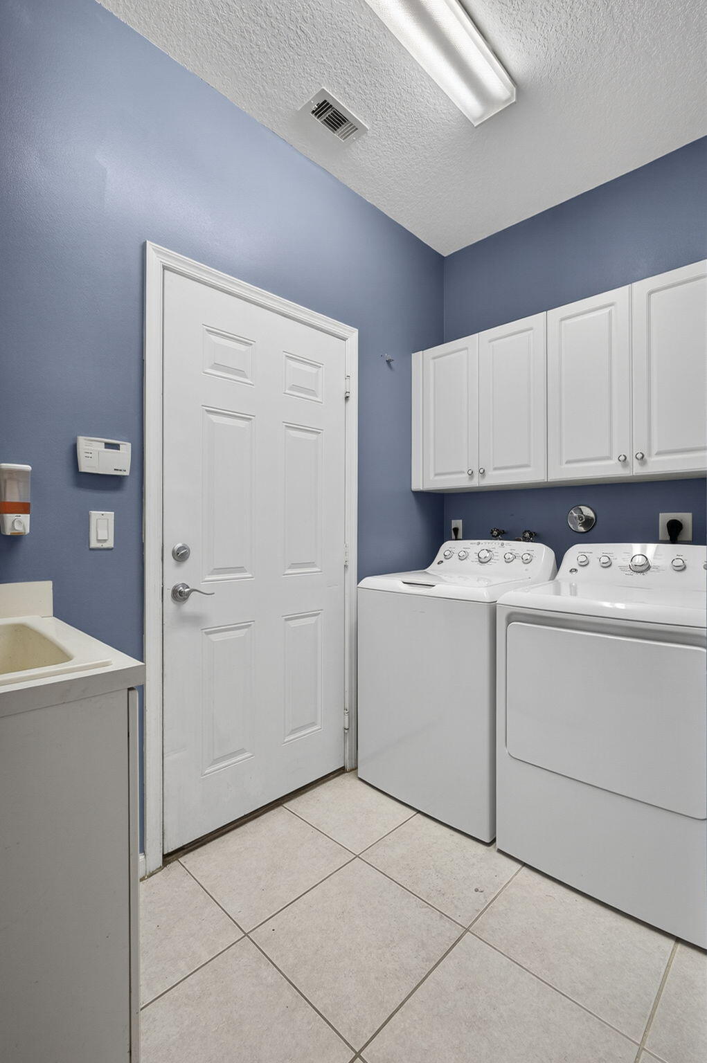 9193 Bryden Court Wellington, FL 33414 - Photo 21 of 143 21-web-or-mls-Photo00234