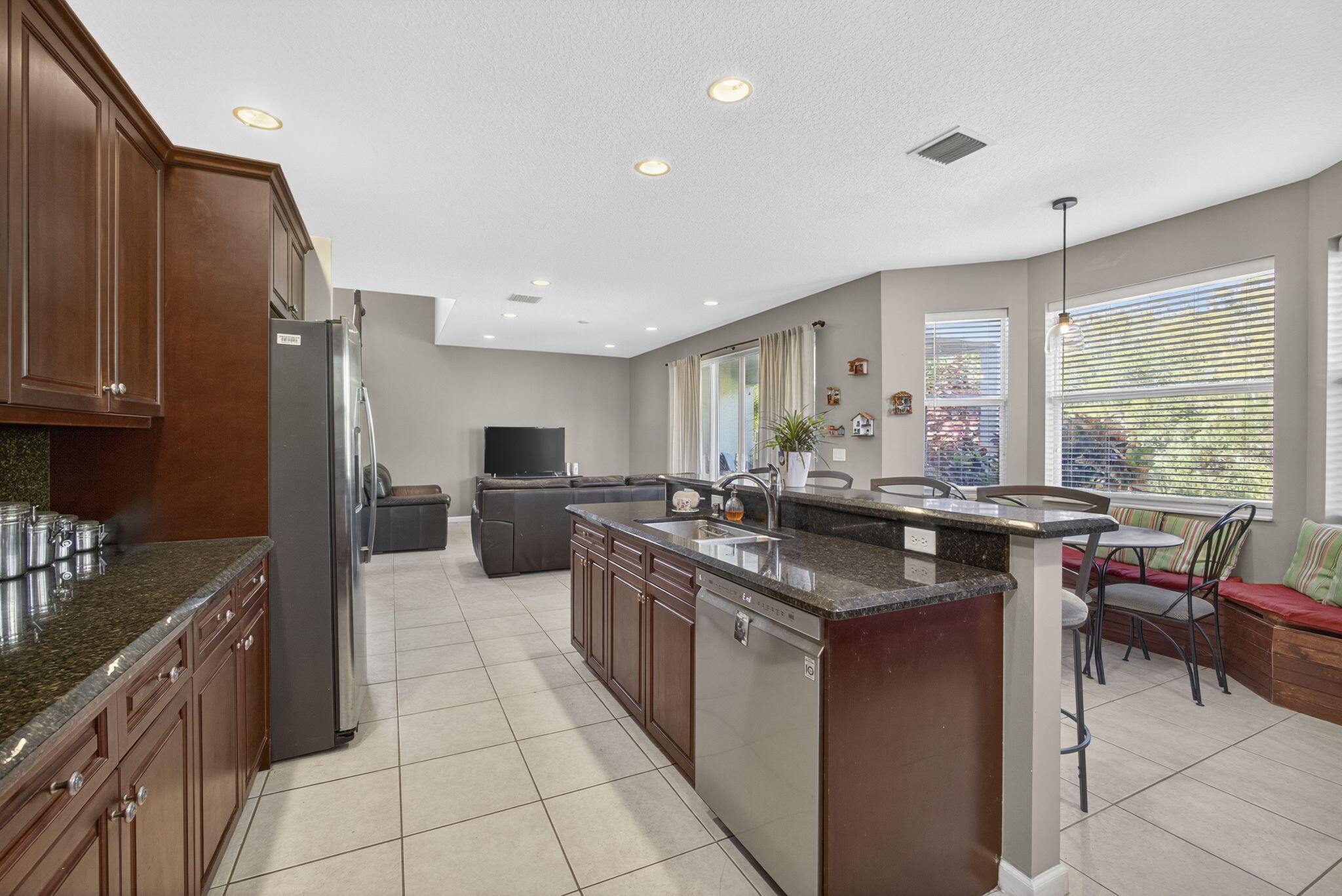 9193 Bryden Court Wellington, FL 33414 - Photo 38 of 143 38-web-or-mls-Photo00317