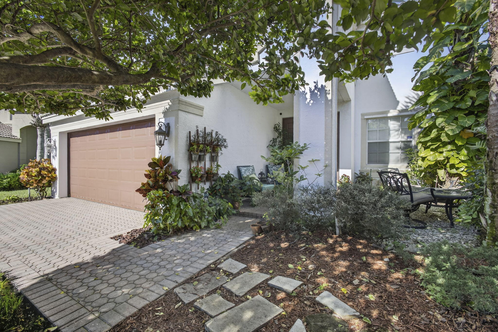 9193 Bryden Court Wellington, FL 33414 - Photo 6 of 143 6-web-or-mls-Photo00028