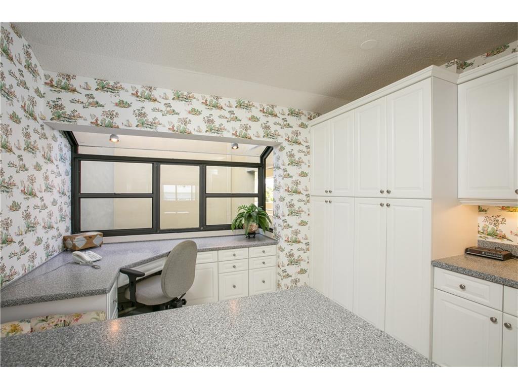 901 Bay Road, Unit 202 Vero Beach, FL 32963 - Photo 16 of 36