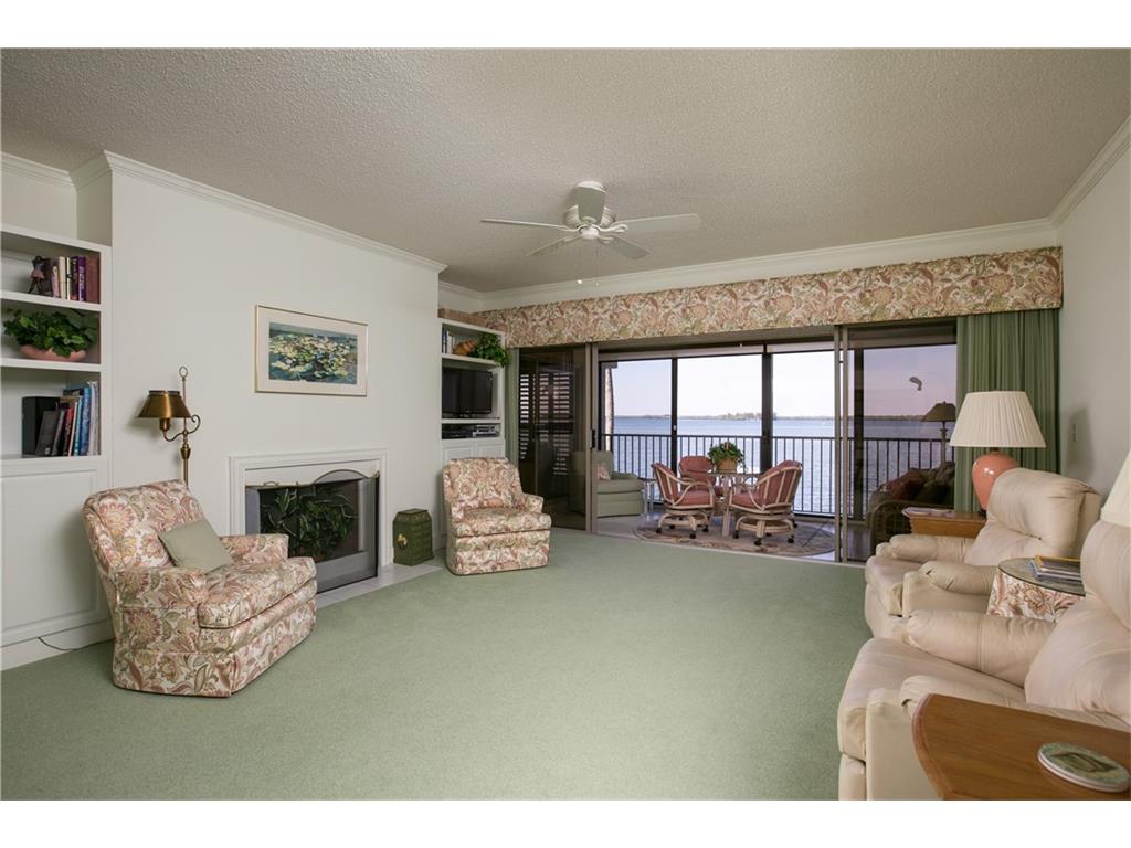 901 Bay Road, Unit 202 Vero Beach, FL 32963 - Photo 21 of 36