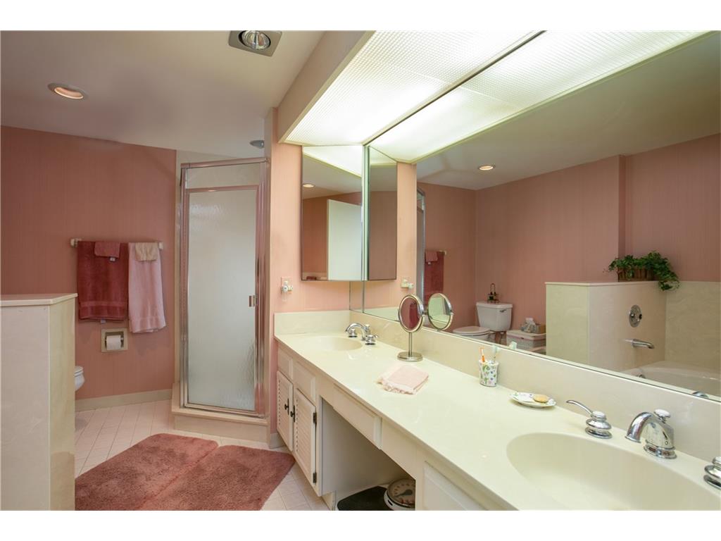 901 Bay Road, Unit 202 Vero Beach, FL 32963 - Photo 28 of 36