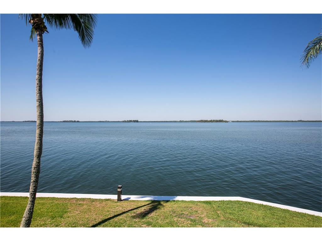 901 Bay Road, Unit 202 Vero Beach, FL 32963 - Photo 29 of 36