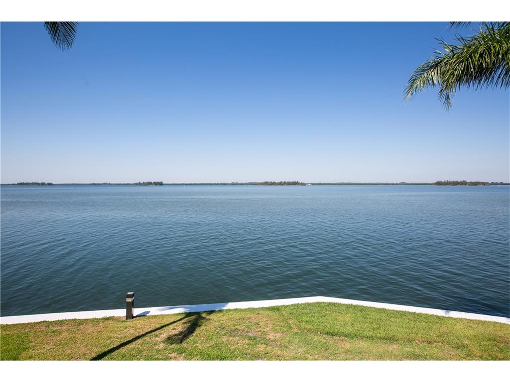 901 Bay Road, Unit 202 Vero Beach, FL 32963 - Photo 30 of 36