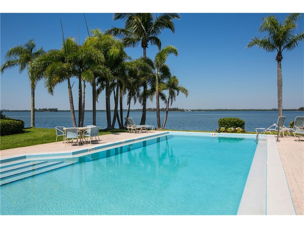 901 Bay Road, Unit 202 Vero Beach, FL 32963 - Photo 32 of 36