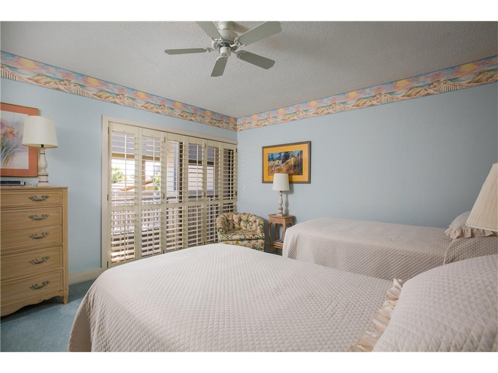 901 Bay Road, Unit 202 Vero Beach, FL 32963 - Photo 6 of 36