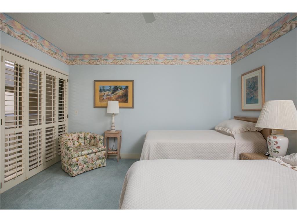 901 Bay Road, Unit 202 Vero Beach, FL 32963 - Photo 7 of 36