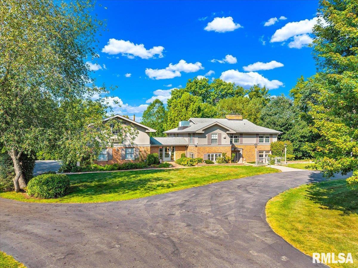 62 Redwood Circle Canton, IL 61520 - Photo 2 of 62