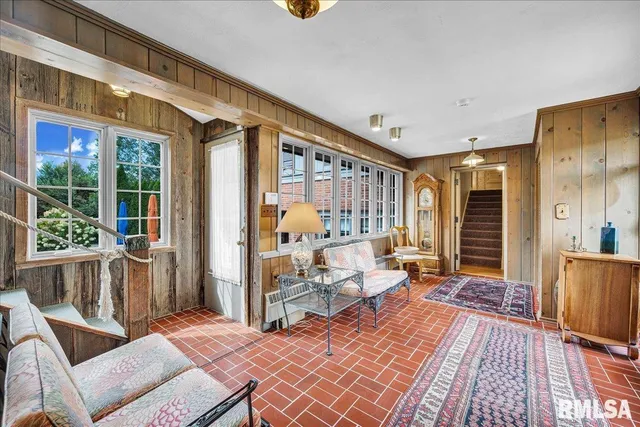 $495,000 | 62 Redwood Circle, Canton, IL 61520