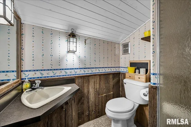 $495,000 | 62 Redwood Circle, Canton, IL 61520