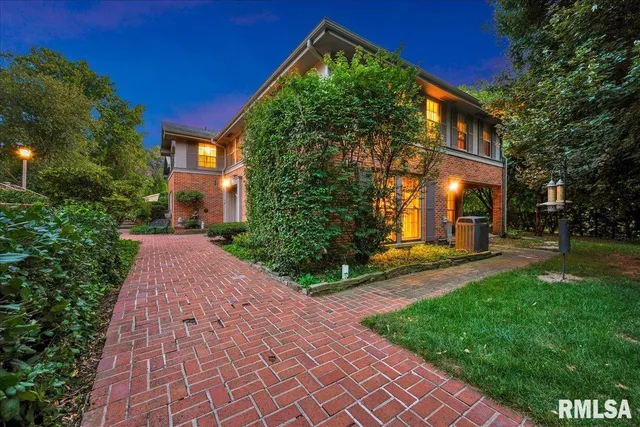 $495,000 | 62 Redwood Circle, Canton, IL 61520