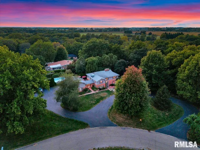 $495,000 | 62 Redwood Circle, Canton, IL 61520