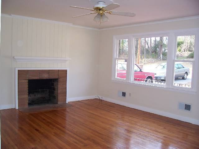 909 Old Liberty Road Easley, SC 29640 - Photo 3 of 9