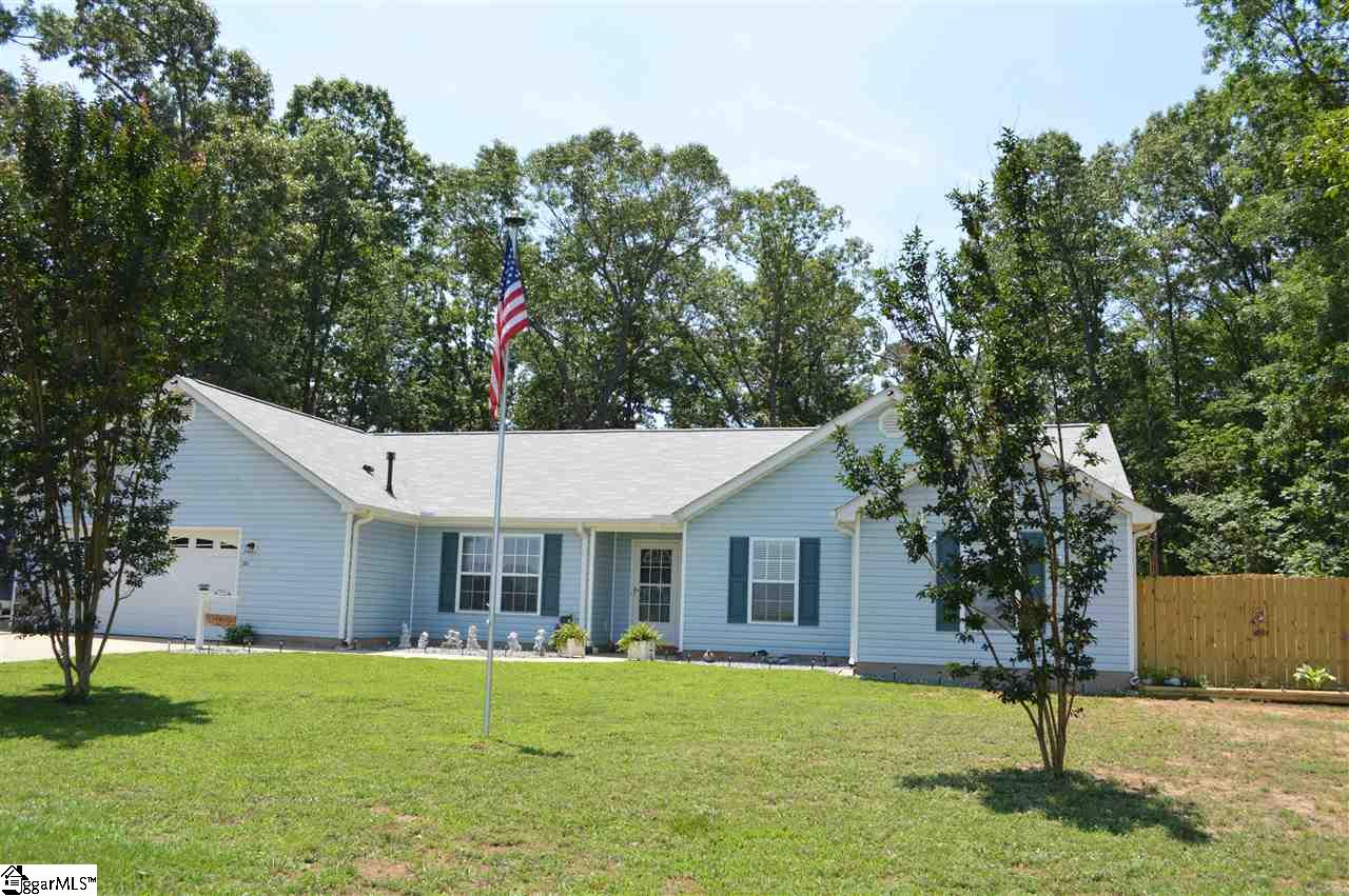 512 East Victor Hill Road Duncan, SC 29334 - Photo 1 of 27 Gallery Image 1
