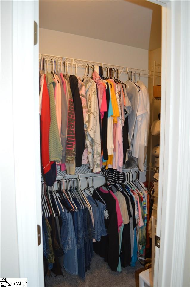 512 East Victor Hill Road Duncan, SC 29334 - Photo 18 of 27 Has His and Her Walk in closets