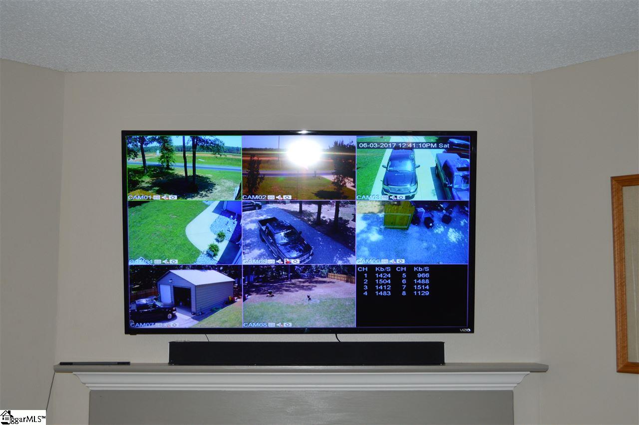 512 East Victor Hill Road Duncan, SC 29334 - Photo 7 of 27 Mounted Flat Screen DOES NOT CONVEY