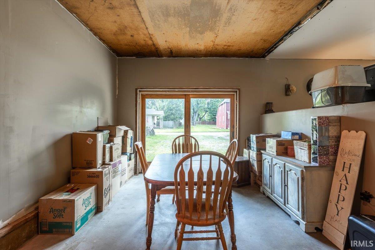 6943 Main St Point Westpoint, IN 47992 - Photo 12 of 27