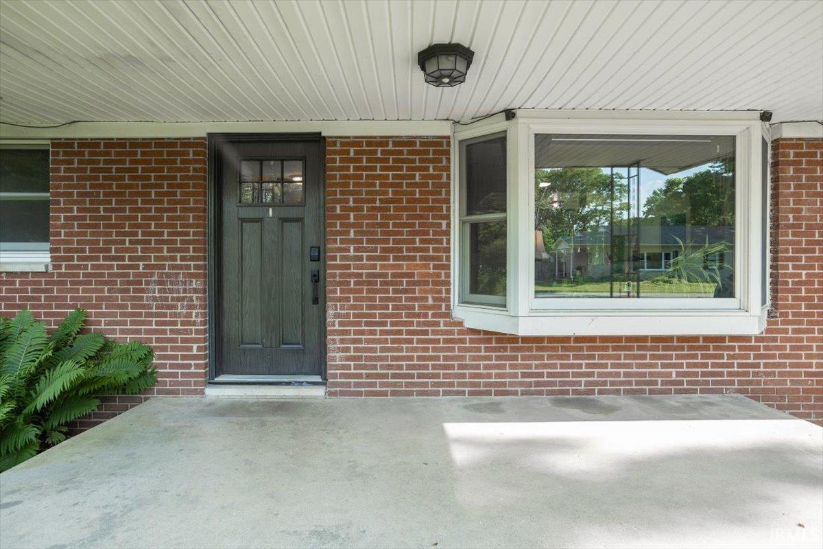 6943 Main St Point Westpoint, IN 47992 - Photo 2 of 27